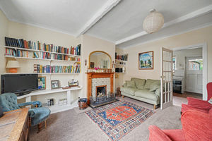 Sitting Room- click for photo gallery